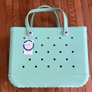 Original BOGG BAG in Sea Foam, Brand new with tag, unused
